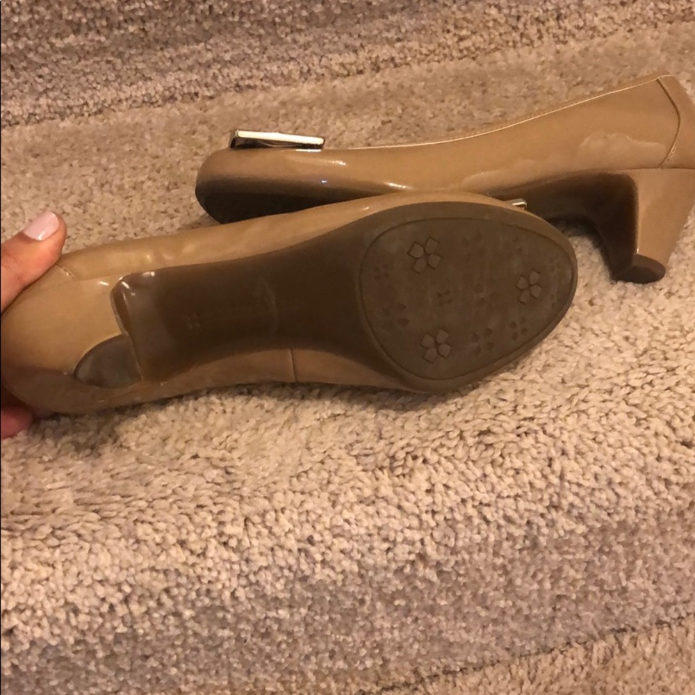 Nude Heels - Picture 4 of 6